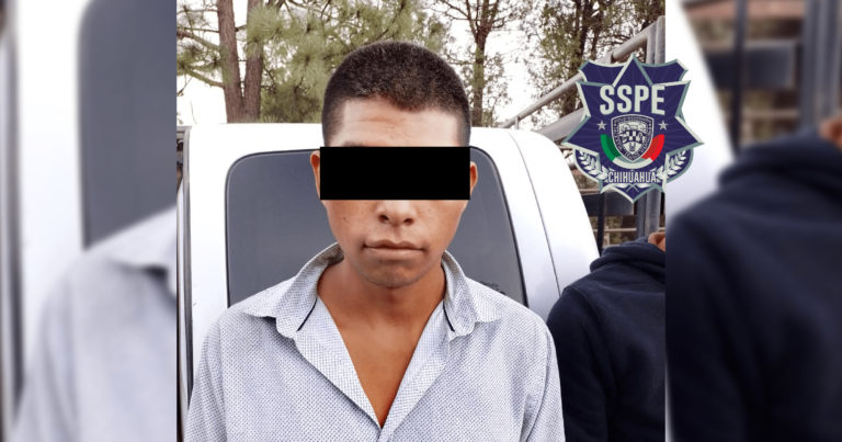 Andaba paseando dos ‘cuernos’